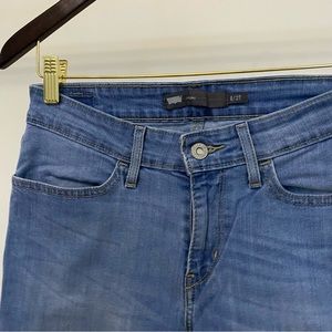 [SOLD] LEVI’S jeans (size 4/27)
